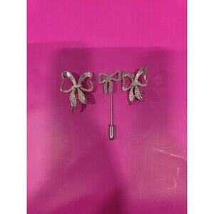 Silver Tone Bow Brooch‎ Pin Set Rhinestone Accent Elegant